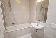 DACHGESCHOSS, INNSTRASSE, sonnige 76 m2 Neubau, 2 Zimmer, Wohnküche, Wannenbad, Parketten, WG-geeignet