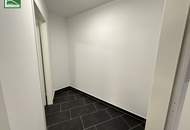 Modernes Büro an der Seepromenade in der Seestadt - inkl. Einbauküche. - WOHNTRAUM