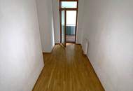 2 Zimmer Altbauwohnung in der Storchengasse + 1 hofseitiger Balkon mit ca. 5,60 m² - nur ca. 3 - 4 Gehminuten zu den U-Bahnen U4 & U6