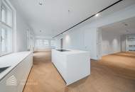 Großzügige Altbau-Residenz mit Balkon, Loggia &amp; drei En-Suite-Bädern