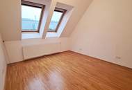 VIKTORGASSE, FERNBLICK, 84 m2 Dachgeschoß mit 30 m2 Terrasse, 2 Zimmer, Wohnküche, 2 Bäder, Parketten, U1-Nähe