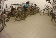 Generalsanierte Neubauwohnung! Ruhiges, hofseitiges Schlafzimmer!