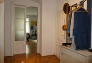 Wunderschöne 2-Zimmer Altbauwohnung in absoluter Top-Lage!