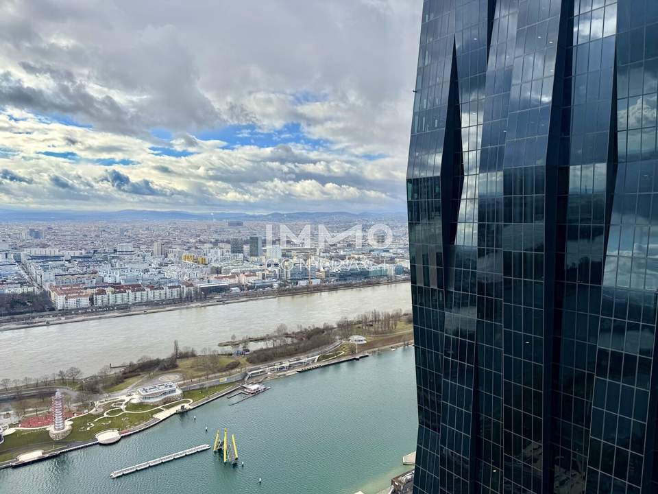 Kahlenberg Panorama im 50. Stock: Erstbezug im DC2