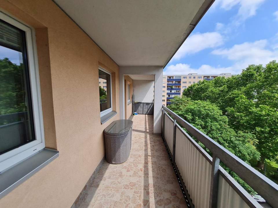 "4 Zi. - 14 m² Loggia"
