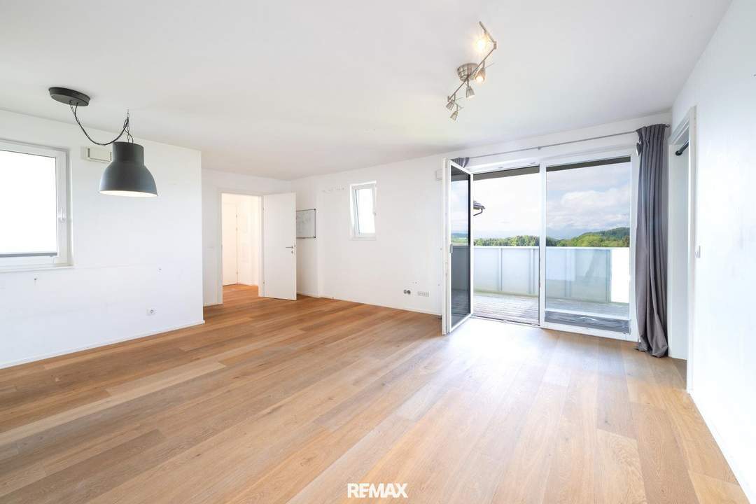 Moderne 3-Zimmer-Wohnung mit Balkon &amp; Tiefgarage