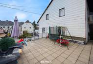 Gepflegtes Wohnhaus mit zwei Wohneinheiten, Terrasse und Doppelgarage im Zentrum von Sierning!