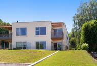 Neuwertige Seeblick-Wohnung in traumhafter Lage