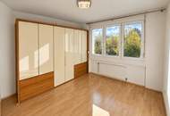 Eigentumswohnung mit ca. 84 m² Wohnfläche und dreifachverglaste Fenster mit Außenrollläden!