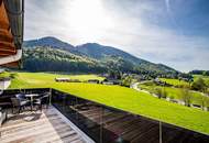 STARTPREIS! Luxuriöse Doppelhaushälfte mit Pool und Seeblick in Fuschl