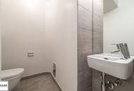 Zweitbezug: 4-Zimmer-Altbauwohnung in Citynähe - Dachgeschoss m. Klimaanlage - ab 1.3. 2026 !