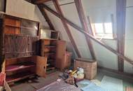 Renovierungsbedürftiges Mittelreihenhaus