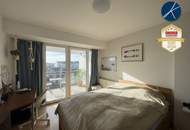 Nähe Steinertor: Helle DG-Wohnung mit 3 Balkonen