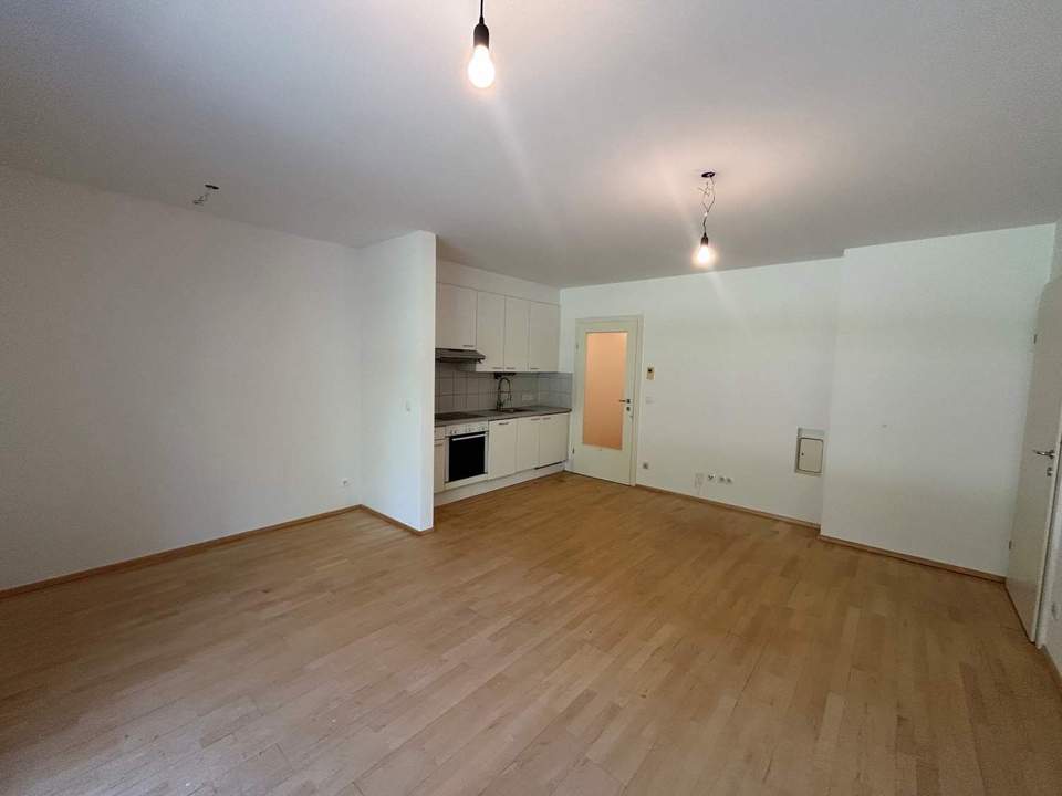 Super geschnittene 2-Zimmer-Wohnung inkl. Terrasse und Garten!