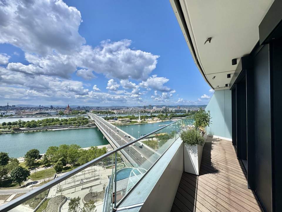 Den schönsten Ausblick auf Stephansdom, Prater & Neue Donau: Doorman, Gym, Pool, Wellness - LUXUS WOHNEN