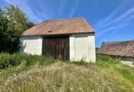 Ländliches Paradies - Sanierungsbedürftiges Landhaus auf großem Grundstück!