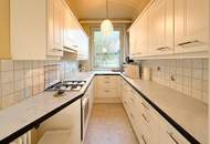 Wohnung im "Retro Charme" mit viel Potential zu verkaufen