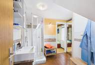 Entzückendes Zweifamilienhaus mit Pool, traumhaftem Garten und Garage in toller Lage in Tribuswinkel zu kaufen!