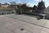 Schönste Aussicht und Komfort, weil Dachgeschoss und Grünruhelage // Beautiful view and comfort, top-floor apartment in a quiet, green location //