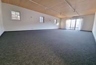 Moderne Büro-/Praxisfläche im Gewerbeobjekt!