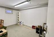 Neuer Preis! Gute DG Wohnung, 50m² bei LKH, Balkon & großer Keller mit ca. 14m², kein Lift (Kfz-Stellplatz zusätzlich). - WOHNTRAUM