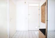 Begehrte Lage: 2-Raum-Maisonetten-Eigentumswohnung mit Loggia, Dachterrasse und Tiefgaragenstellplatz in der Stelzhamerstraße!