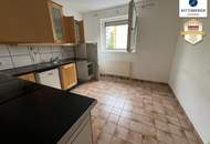 !Separat begehbare zwei Zimmer + große Küche!