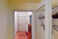 GROSSARTIGE FÜNFZIMMERWOHNUNG MIT SÜDBALKON