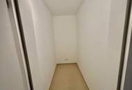 2-Zimmer Altbauwohnung mit Terrasse in guter Lage