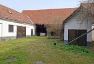 Stilvolles Wohn-Bauernhaus mit Nebengebäuden und Grüngarten!