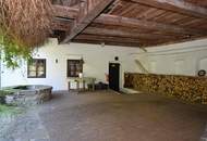 Geschichtsträchtiges Wohnhaus mit großem, uneinsehbarem Garten in Kilb