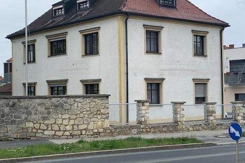 Haus in zentraler Lage, Haus-miete, 2.400,00,€, 7000 Eisenstadt(Stadt)