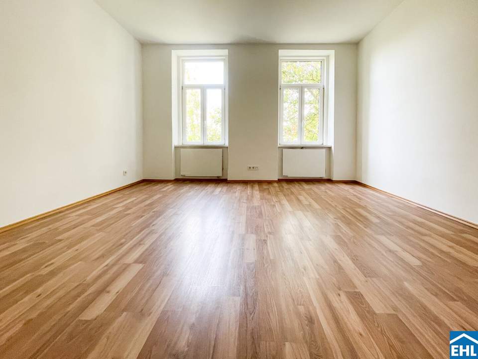 In U-Bahn-Nähe: Singlewohnung in wunderschönem Altbau
