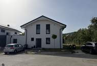 Modernes Einfamilienhaus mit Pool, Terrasse und großzügigem Garten