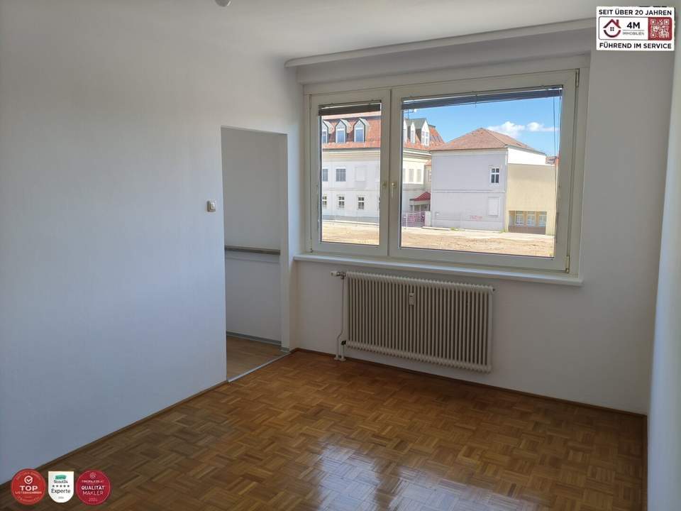 Modernes Wohnen mit Kleinstadt-Charme: Frisch sanierte, lichtdurchflutete elegante Wohnung in Stockerau