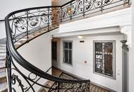 Schwedenplatz! Dachgeschoß-Maisonette mit Terrasse in wunderschönem Bürogebäude!