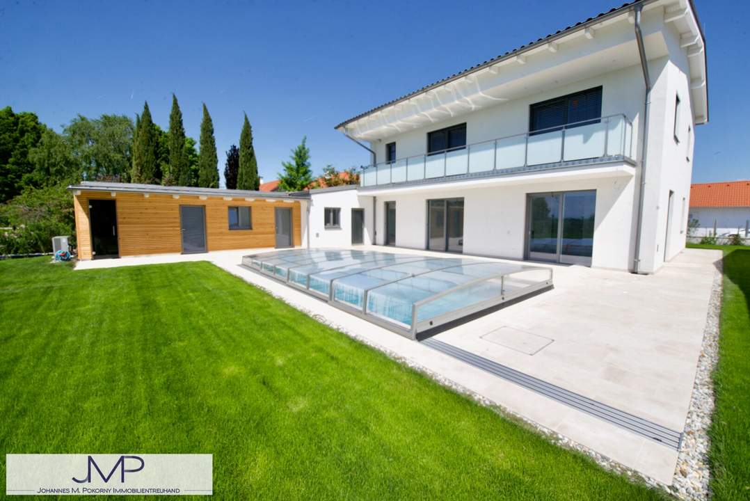 Geräumige Niedrig-Energie-Villa mit Pool - traumhafte Ruhelage, Blick auf Neusiedler See - provisionsfrei!