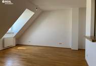 MODERNE DG WOHNUNG perfekte öffentliche Anbindung