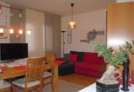 Helle 2-Zimmer-Wohnung mit TG-Platz
