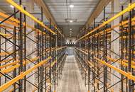 Modernes Regallager (9,5m RH) an der S33