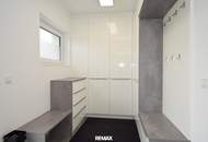 Eckreihenhaus mit Garten und Carport