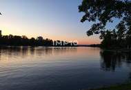 Wohnen, wo andere ihre Freizeit genießen; Traumhaftes Gartendomizil bei der Alten Donau mit 235m² Freifläche. Nur 400 Meter zum Wassser!