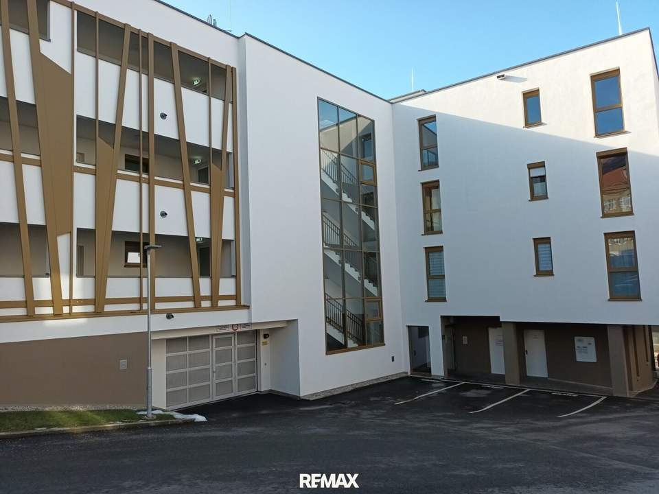 *** Helle Neubauwohnung mit Balkon, Gartenanteil und Garage in Zentrumsnähe von Mürzzuschlag ***