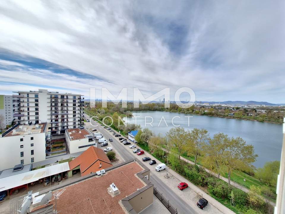 2 Zimmerwohnung mit Balkon und Blick auf den Badeteich