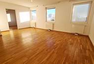 DACHGESCHOSS, sonnige 74 m2 Neubau, Wohnküche, 2 Zimmer, Wannenbad, Parketten, Holbeingasse