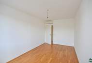 Helle 5-Zimmer-Wohnung mit Westbalkon, Klimaanlage und Tiefgarage