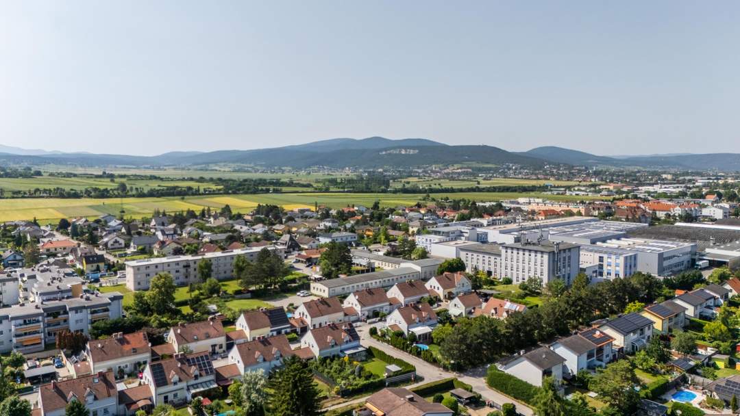 "6 Reihenhäuser– exklusiv, modern & sofort bezugsfertig!“
