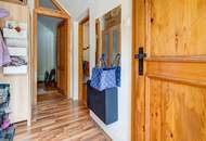 Familienfreundliches Mehrfamilienhaus mit Fernblick über Kierling – 2 Wohneinheiten mit Potenzial !