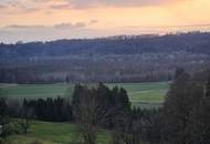 Sanierungsbedürftiges Haus in Aussichtslage