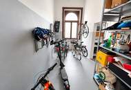 Rarität in 1040 Wien - Altbau mit Doppelgarage!